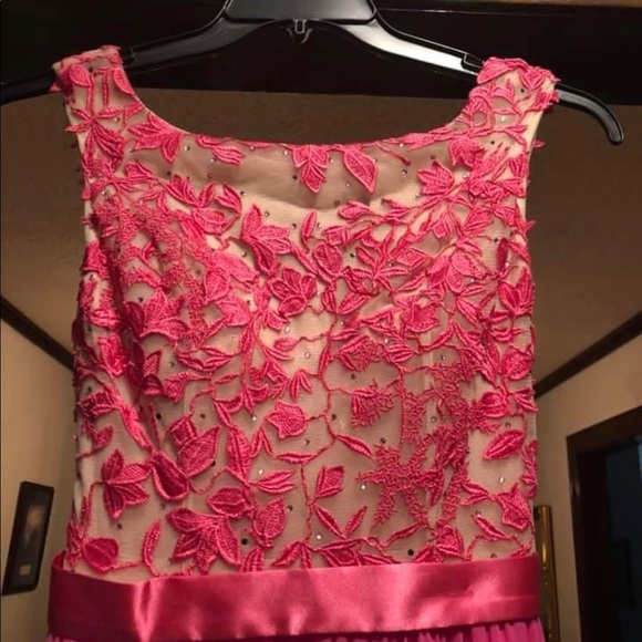 Pageant gown - Picture 2 of 6